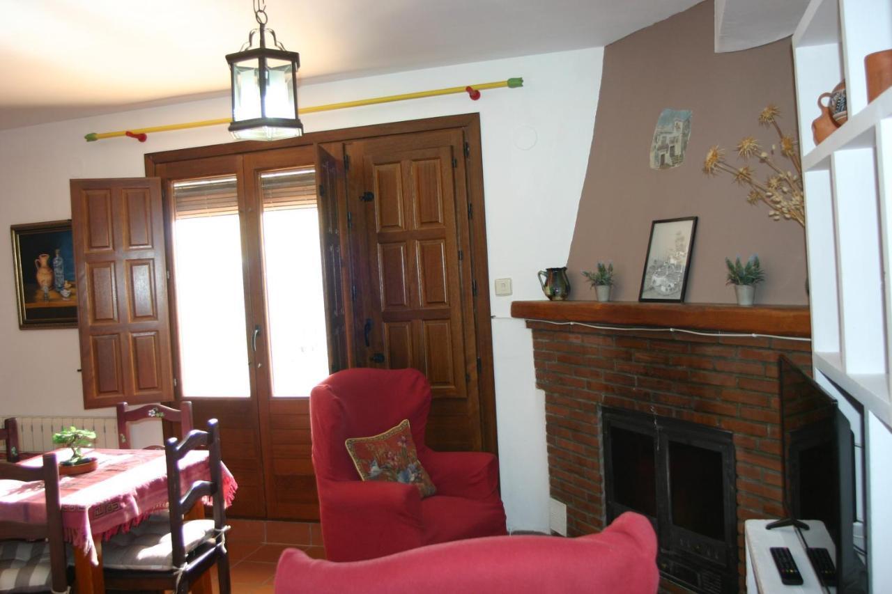 Apartamentos Y Casas Rurales Las Terrazas De La Alpujarra ブビオン エクステリア 写真
