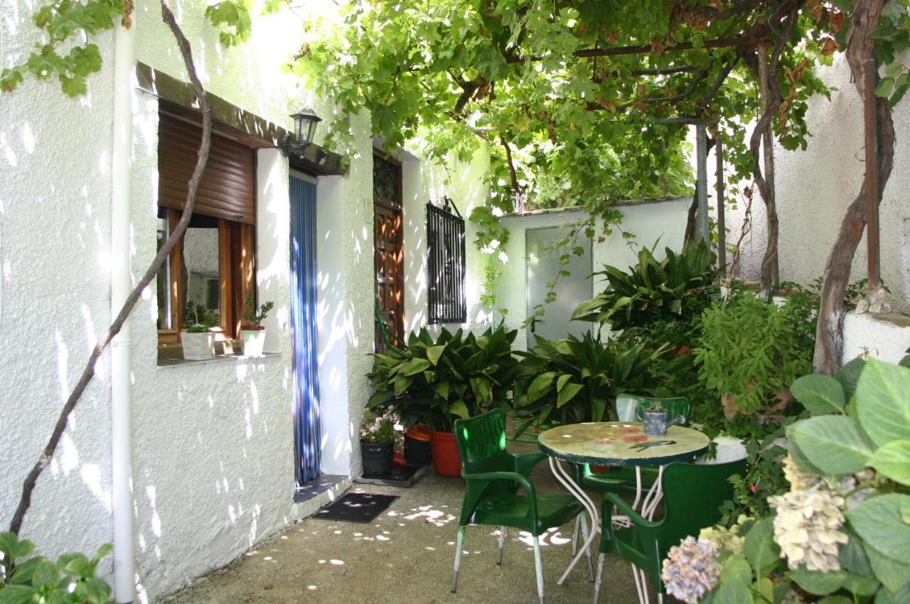 Apartamentos Y Casas Rurales Las Terrazas De La Alpujarra ブビオン エクステリア 写真
